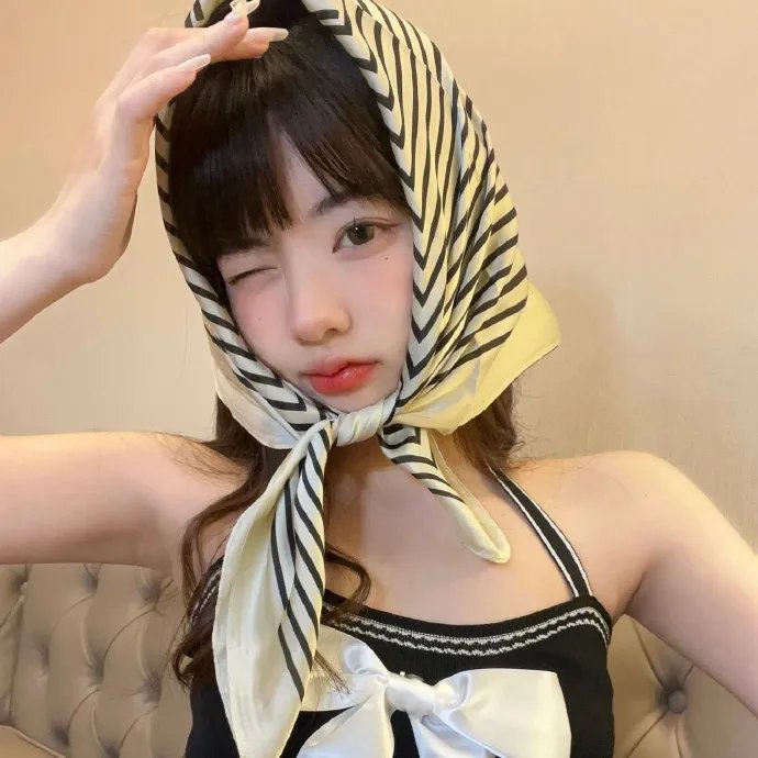 吸血鬼女王海报